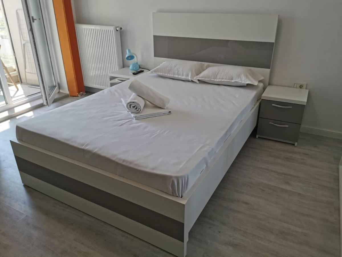 Grand Mamaia Lake Apartments Констанца Екстер'єр фото